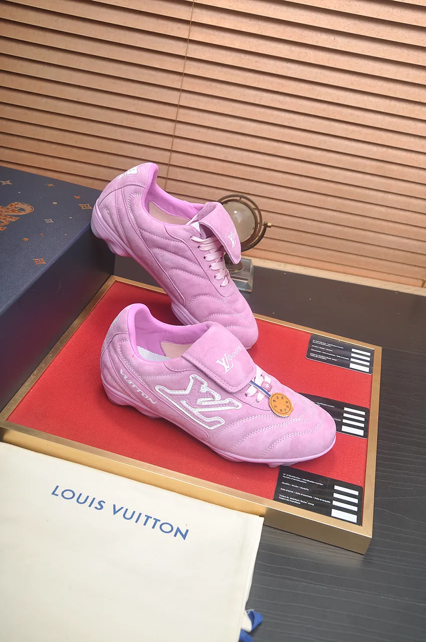 Men's shoes 💰680💶[LOUIS VUITTON] (original order) couple model 🍀LV Louis Vuitton * - top version of LV classic trendy shoes! Made of imported original cowhide, water-dyed cowhide lining, and original wear-resistant rubber outsole! High quality products! Size for women: 35-40. Men: 39-46 (45.46 customized)